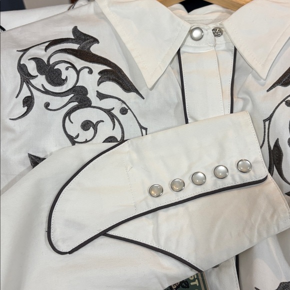 Roper Pearl Snap Shirt with Gray Embroidery - Picture 7 of 9